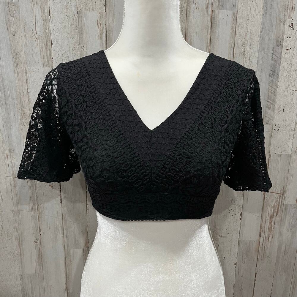 Express Black Crop Lace Whimsygoth Goth Sexy Open Back Top Womens XS Witchy